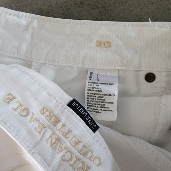 American Eagle Super Stretch Midi Shorts - Picture 5 of 5